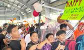 Hundreds of Leone Midkiff Elementary students