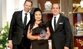 Rosemarie Davenport receiving award